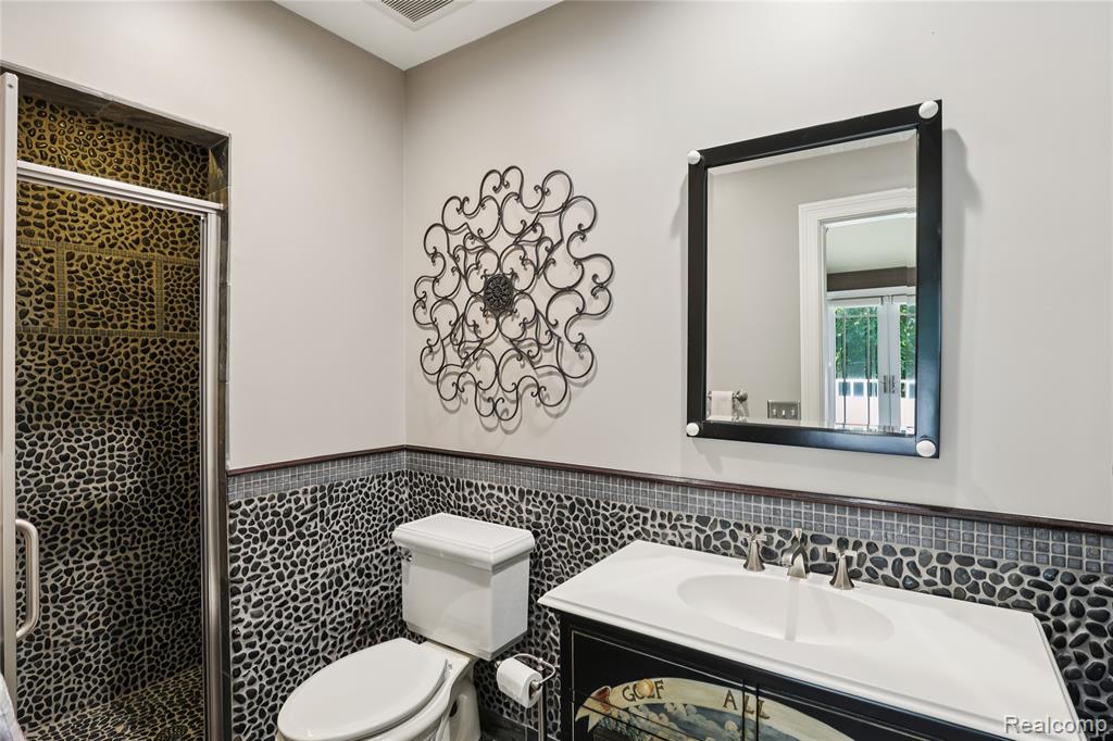 744 Thayer Boulevard Property Photo 40