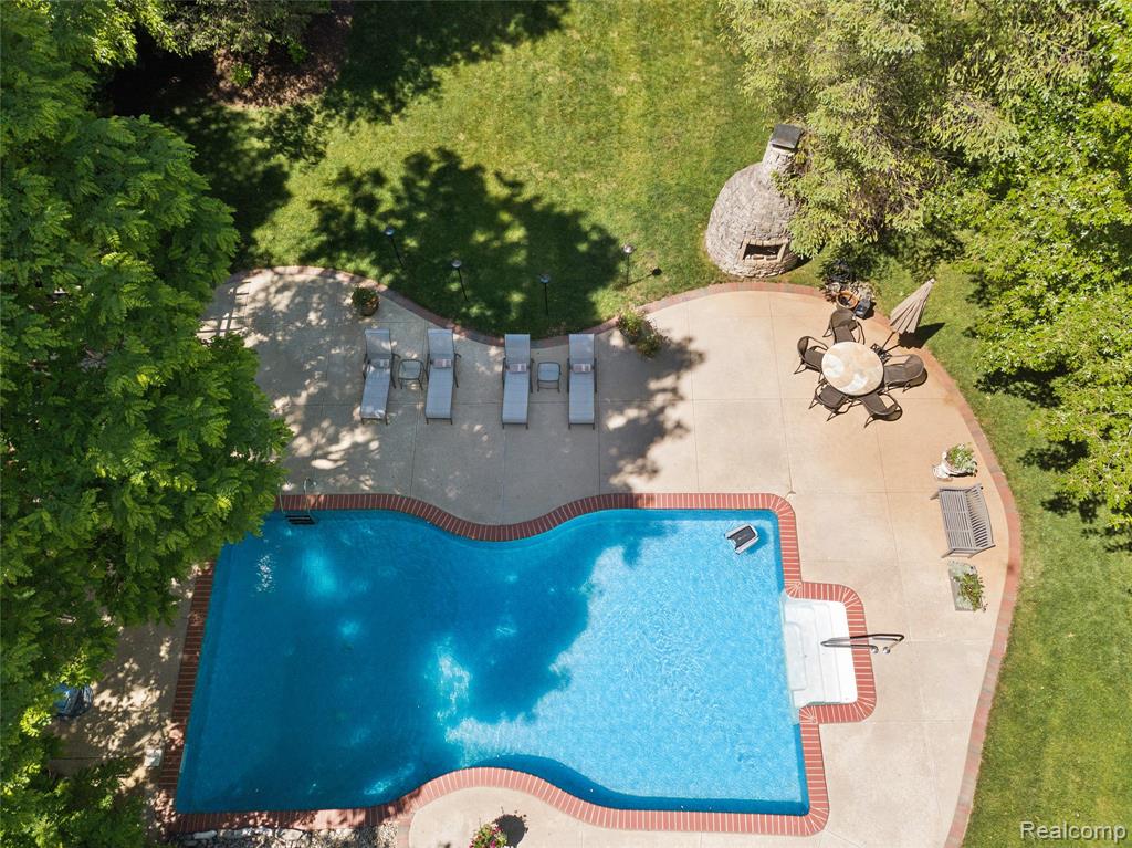 744 Thayer Boulevard Property Photo 75