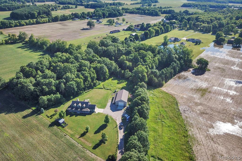 14380 Dice Road Property Photo 5