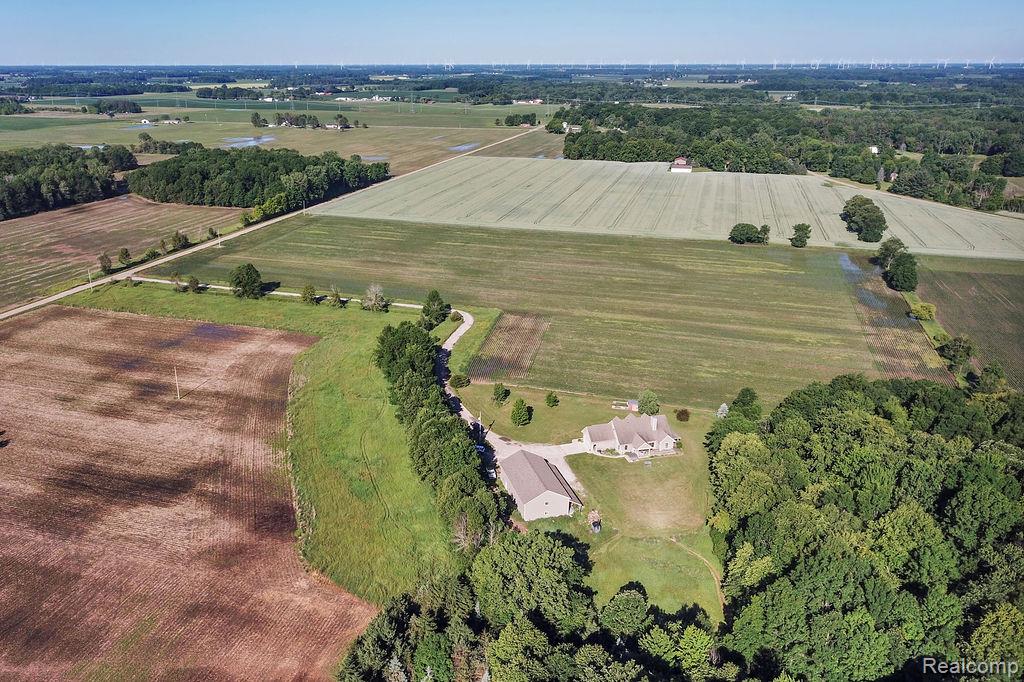 14380 Dice Road Property Photo 8