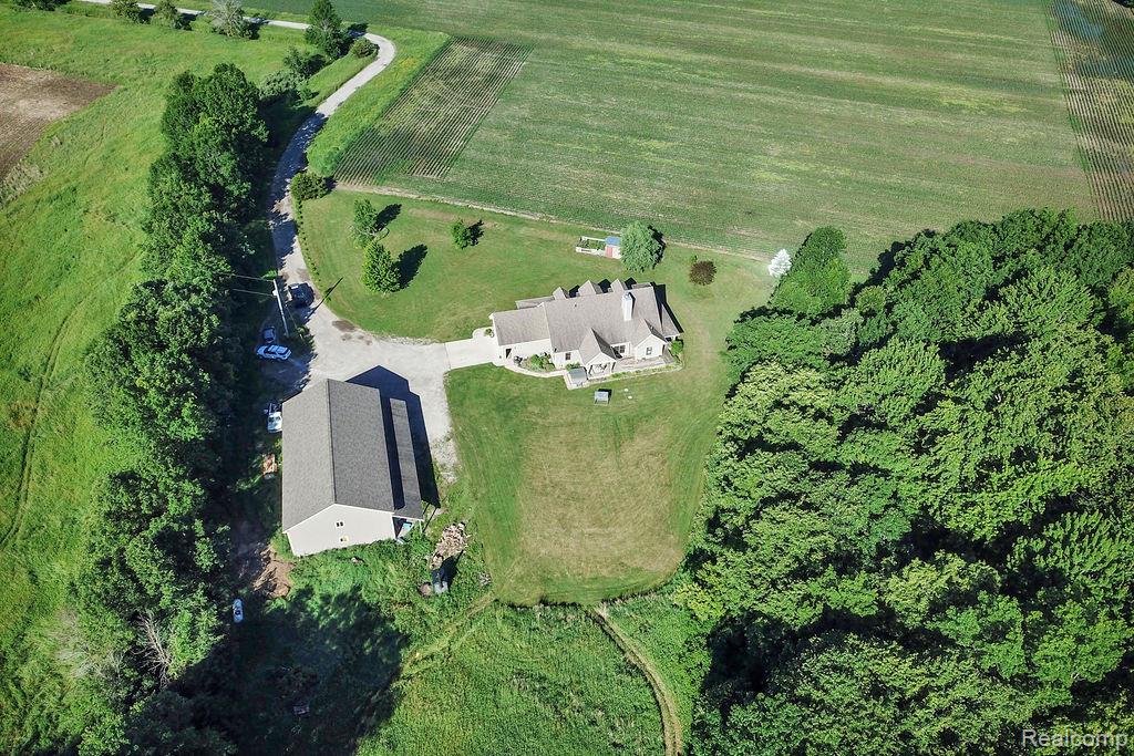 14380 Dice Road Property Photo 9