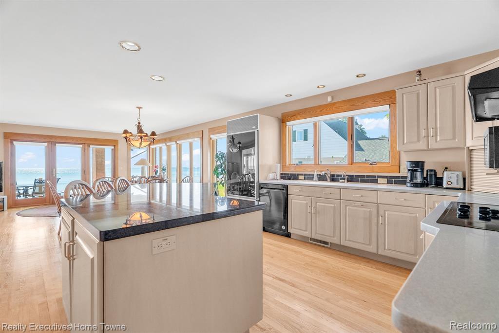 2975 Sandy Oaks Lane Property Photo 17