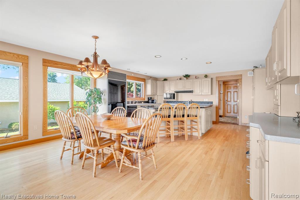 2975 Sandy Oaks Lane Property Photo 24