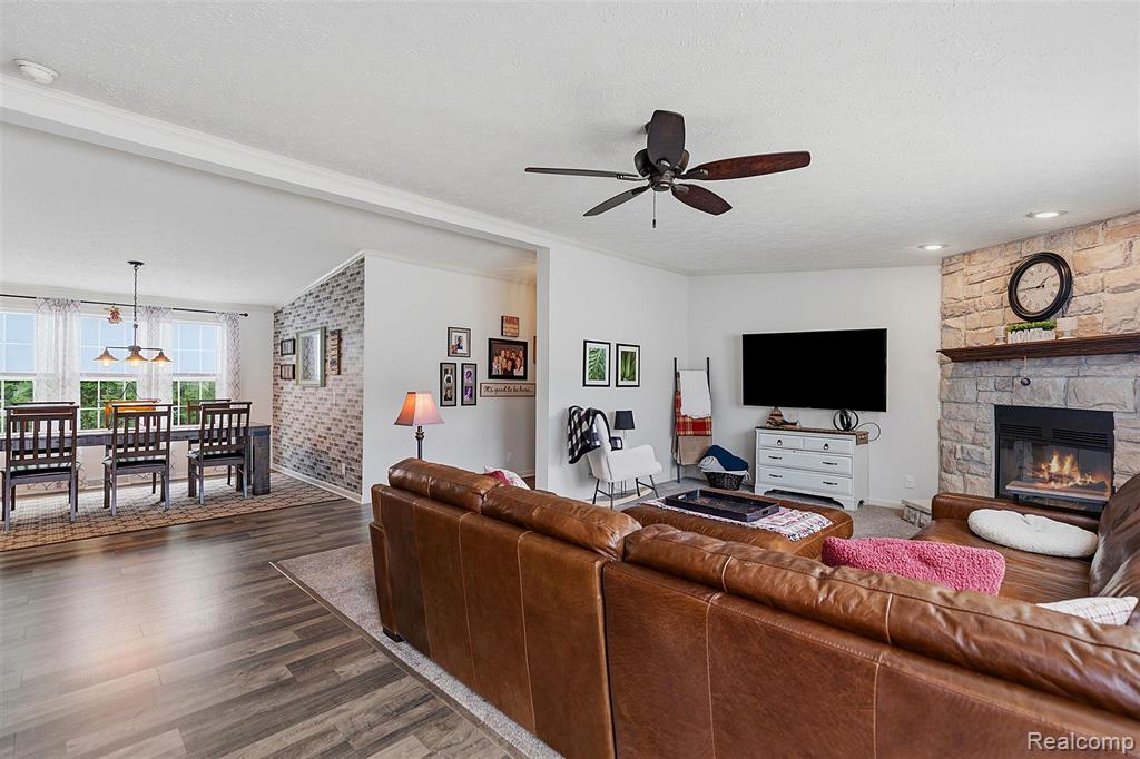 57510 Old Red Ln Property Photo 3