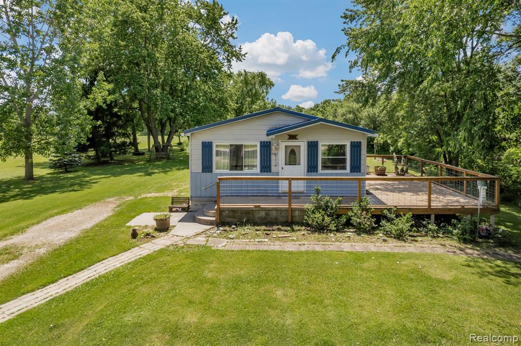 15387 Schultz Road Property Photo 1