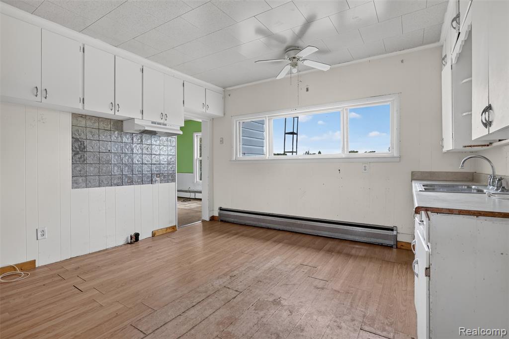 6007 Leix Road Property Photo 8