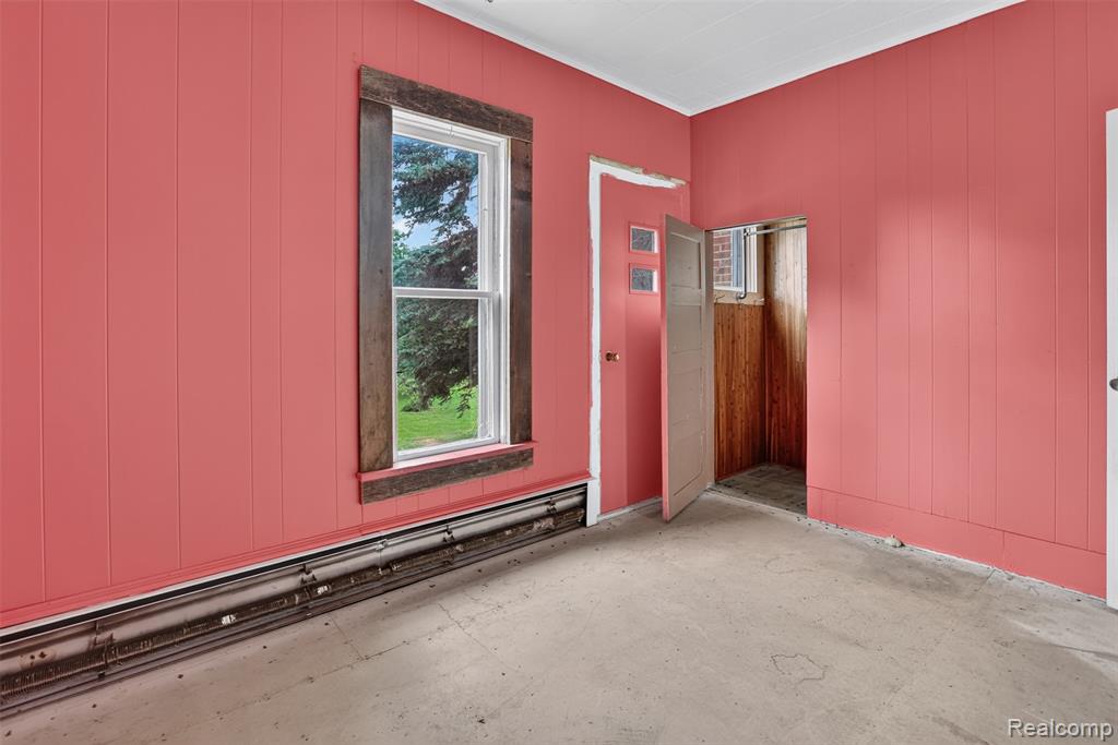 6007 Leix Road Property Photo 10