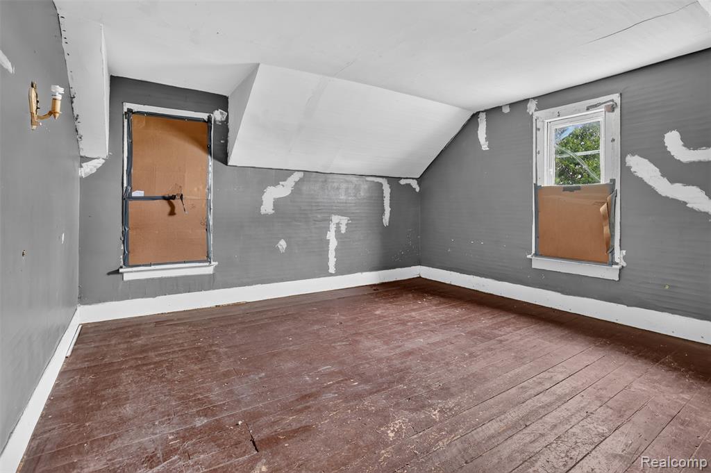 6007 Leix Road Property Photo 14