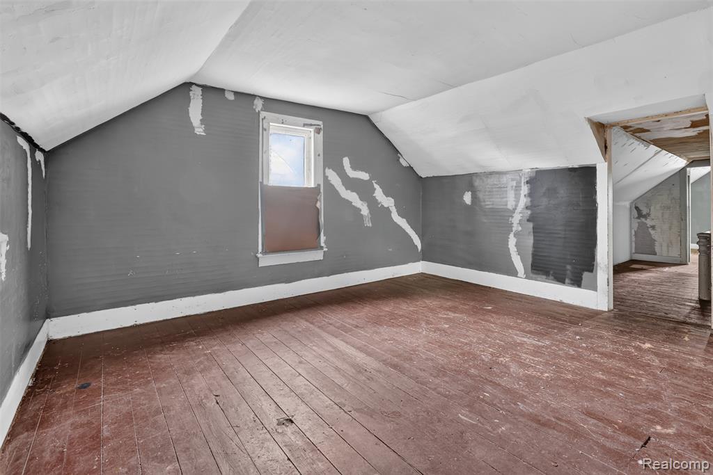 6007 Leix Road Property Photo 15