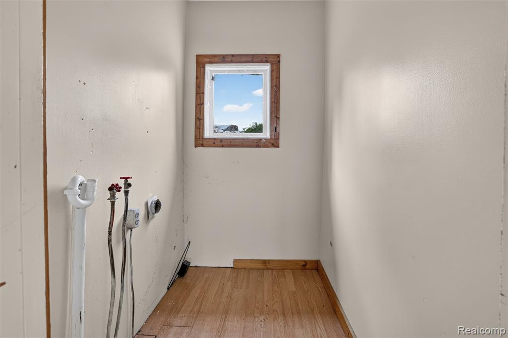 6007 Leix Road Property Photo 21