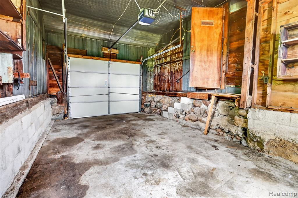 6007 Leix Road Property Photo 25