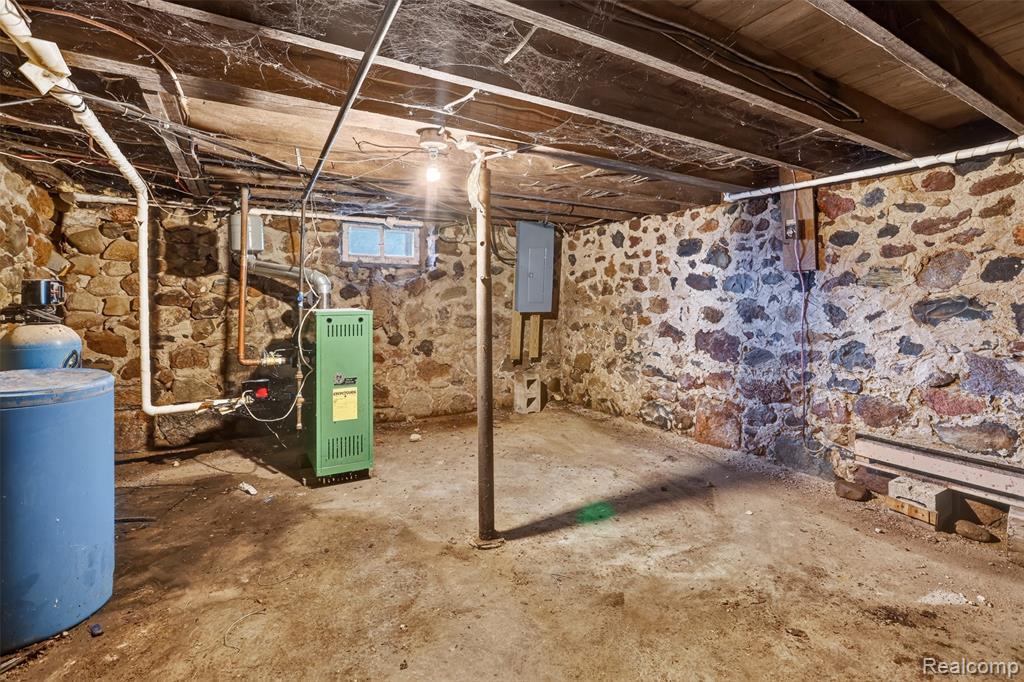 6007 Leix Road Property Photo 26