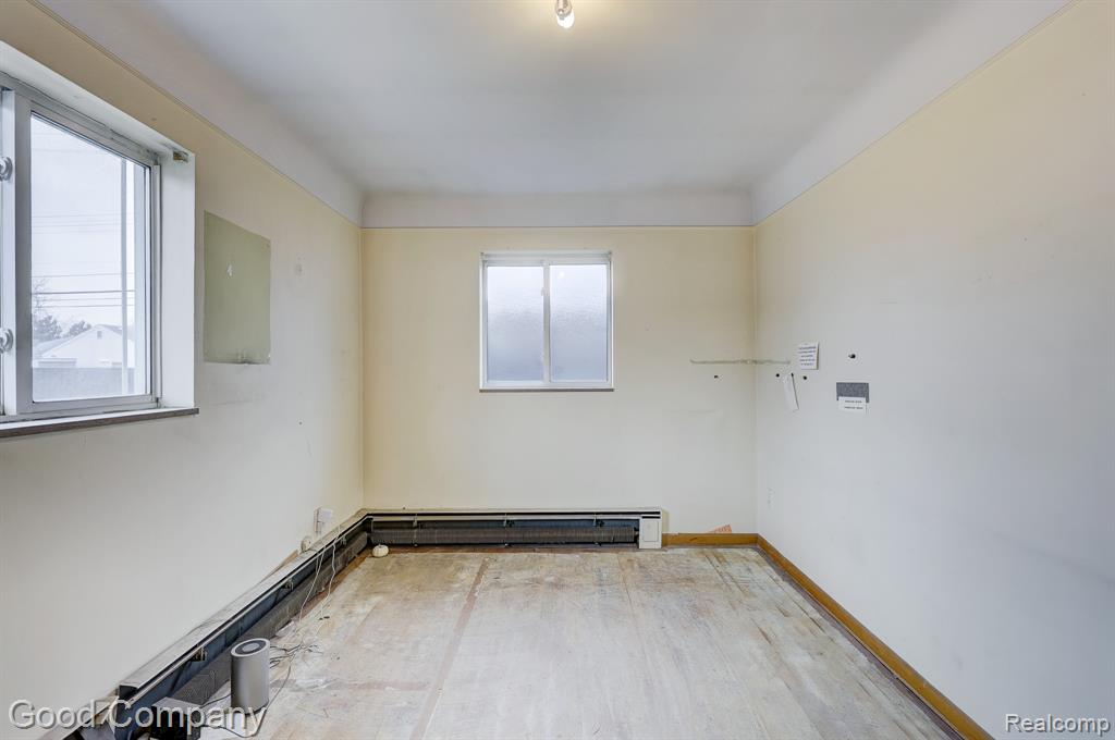 23919 John R Road Property Photo 11