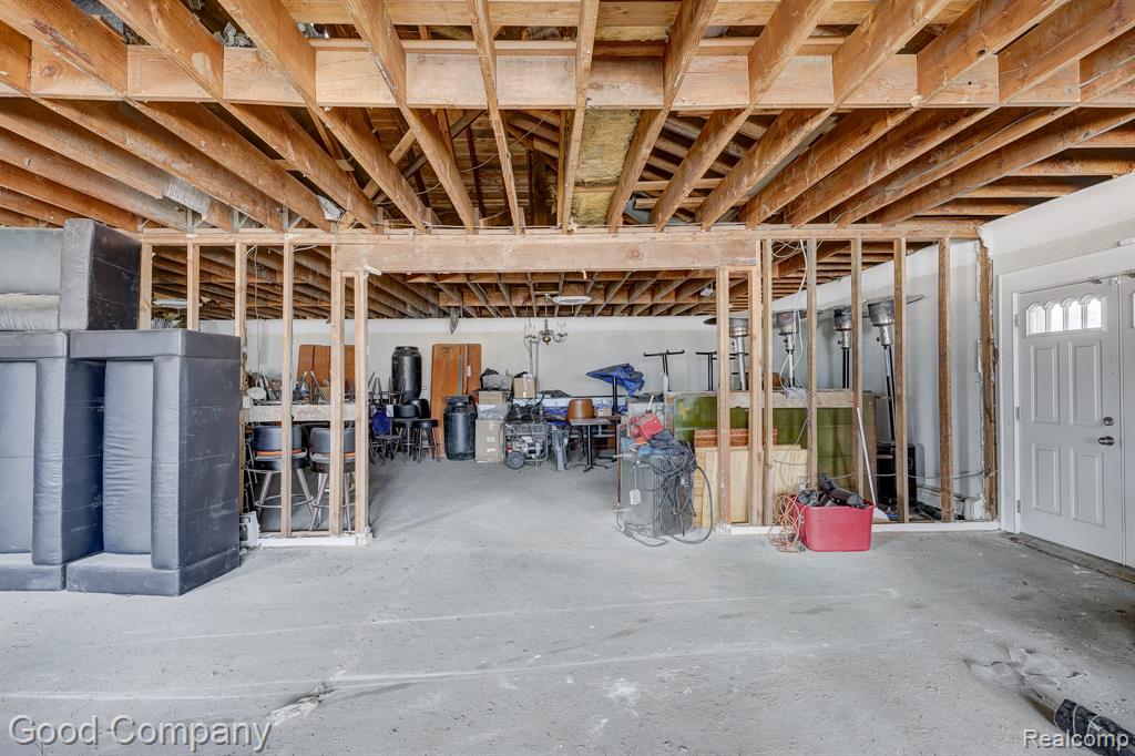 23919 John R Road Property Photo 18