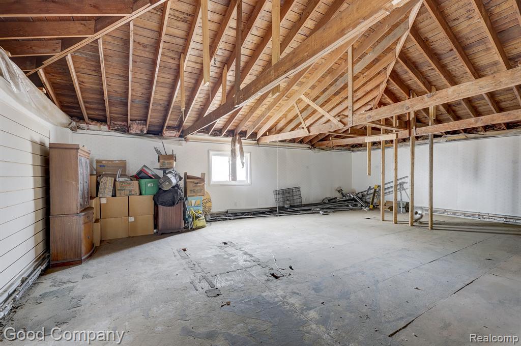 23919 John R Road Property Photo 27
