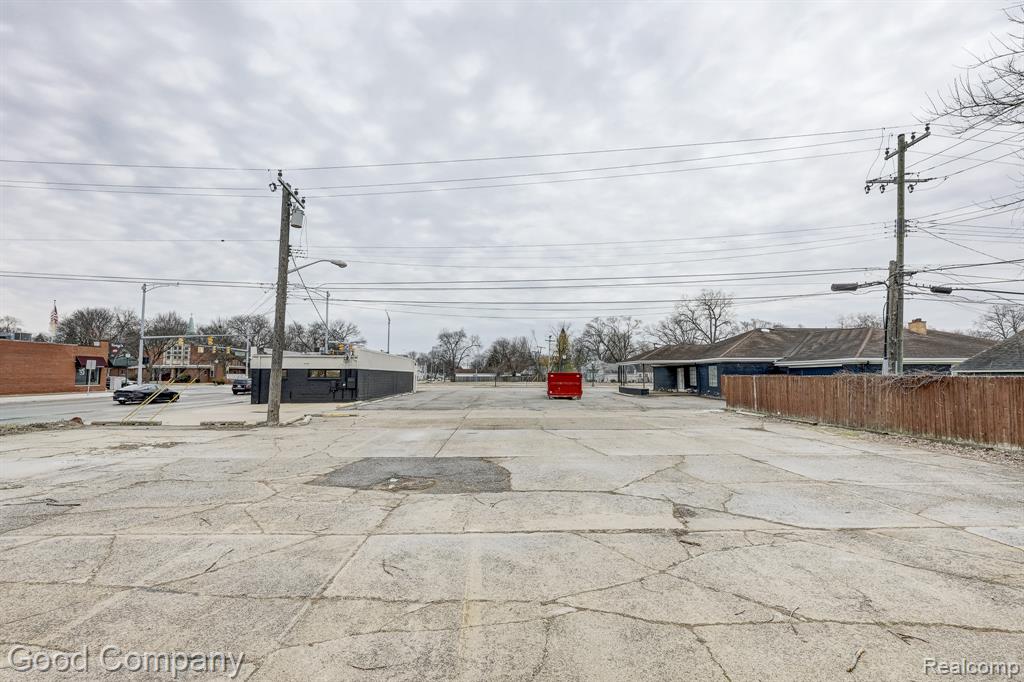 23919 John R Road Property Photo 45