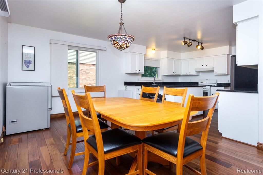 6241 Smithfield Drive Property Photo 11