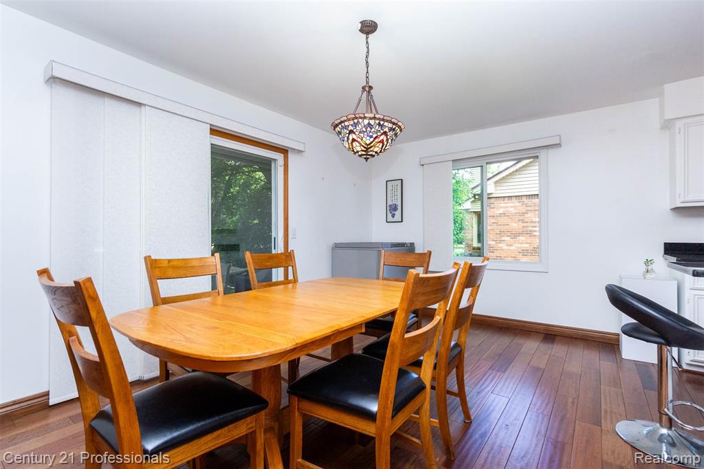 6241 Smithfield Drive Property Photo 12
