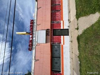 3123 E 8 Mile Road Property Photo 1