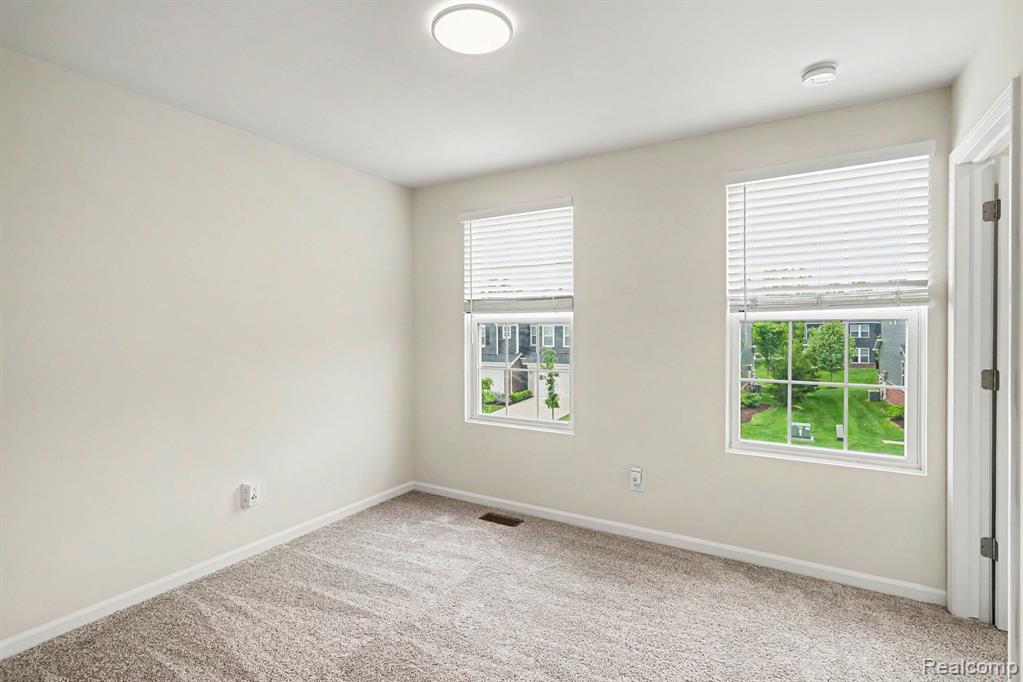 4871 Broomfield Way Property Photo 14
