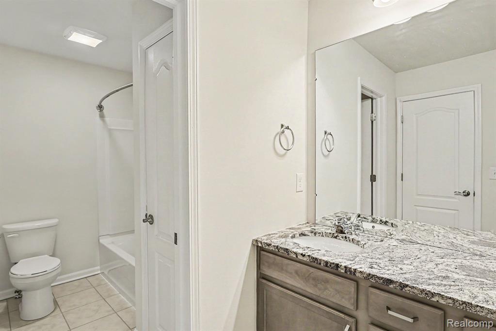 4871 Broomfield Way Property Photo 20