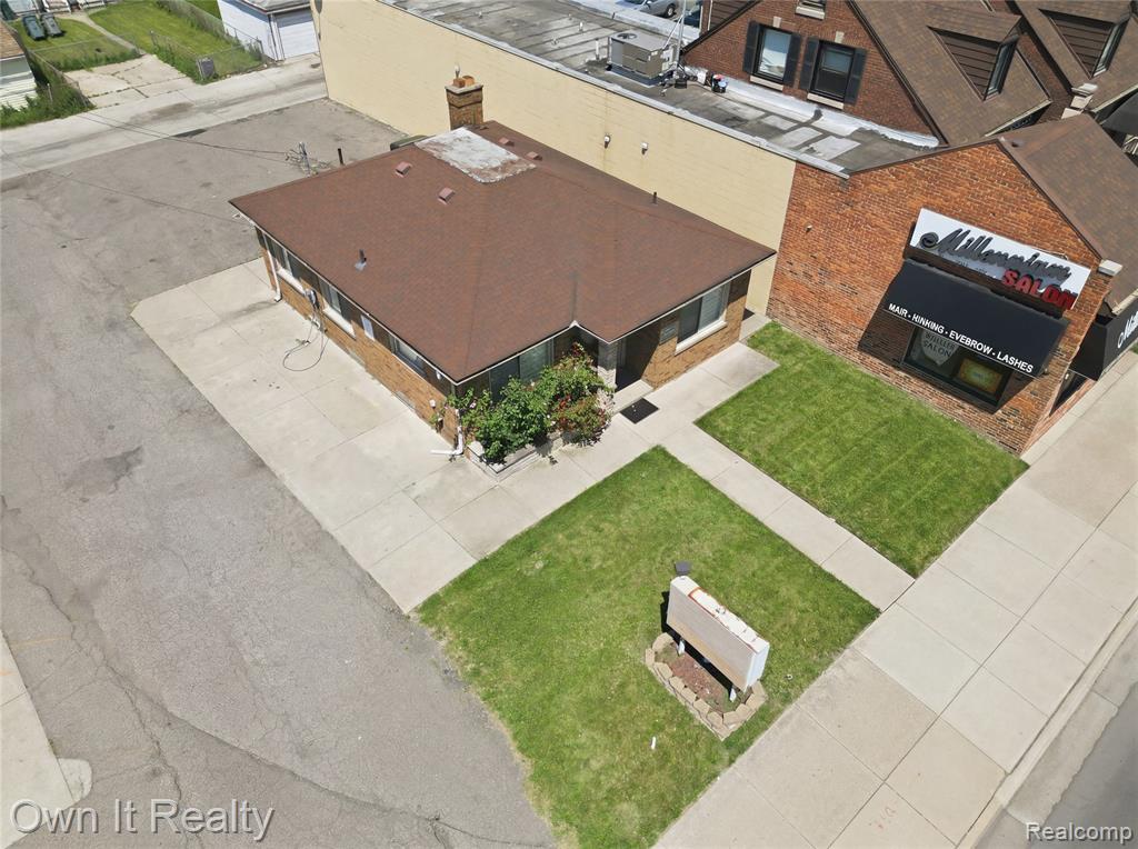 7247 Schaefer Road Property Photo 2