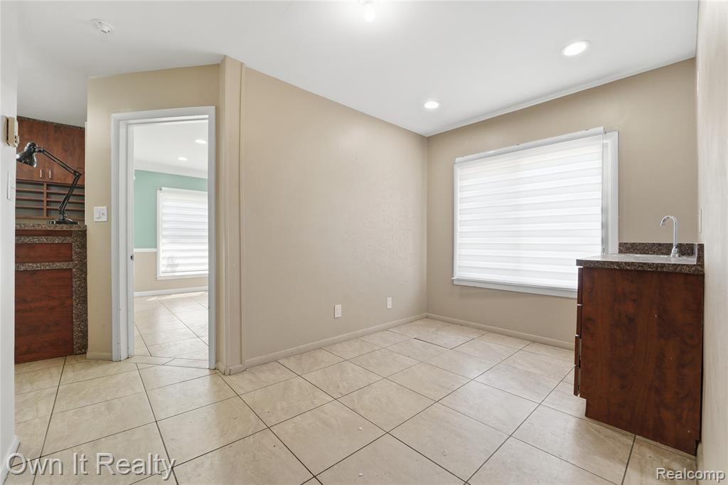 7247 Schaefer Road Property Photo 6
