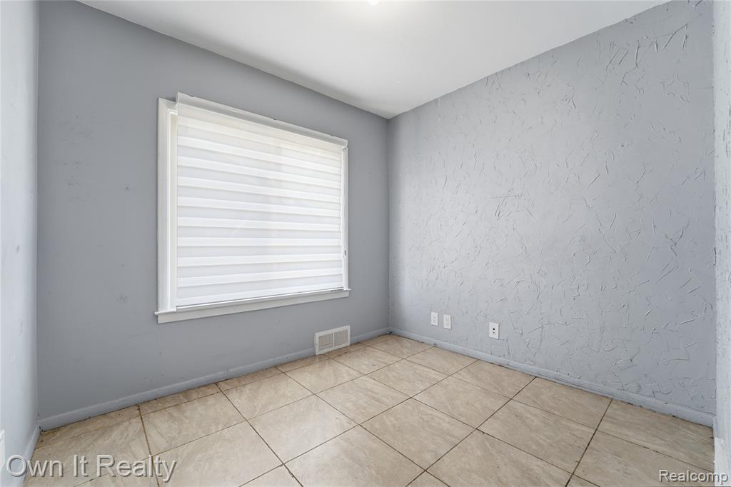 7247 Schaefer Road Property Photo 7