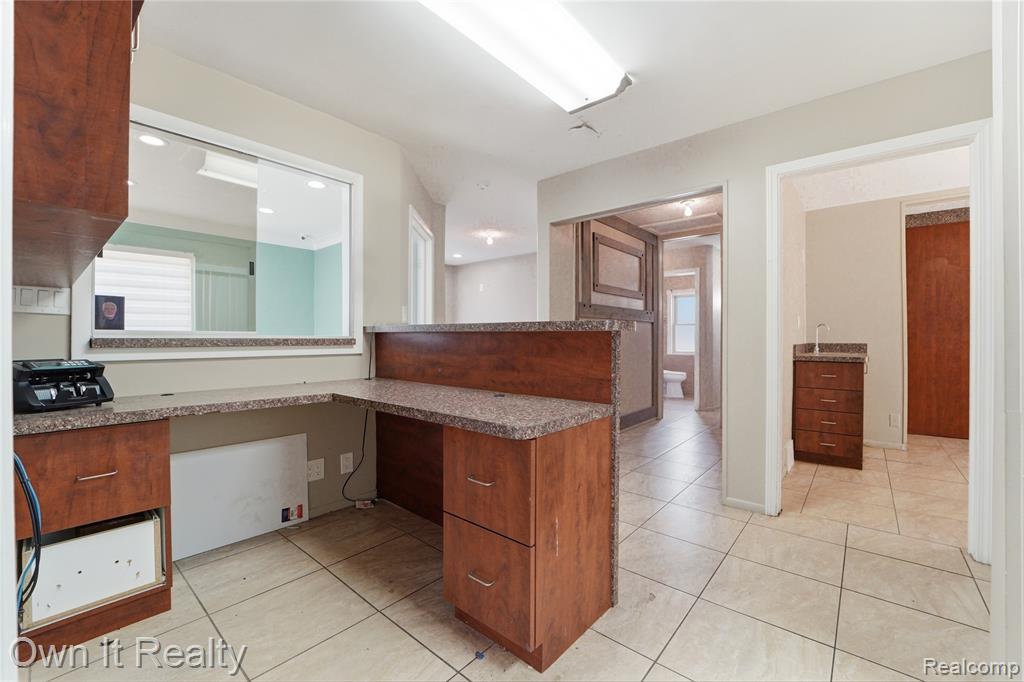 7247 Schaefer Road Property Photo 10
