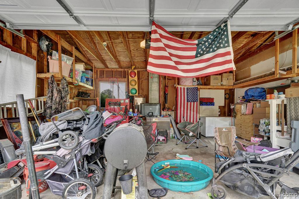 5607 Genesee Avenue Property Photo 18