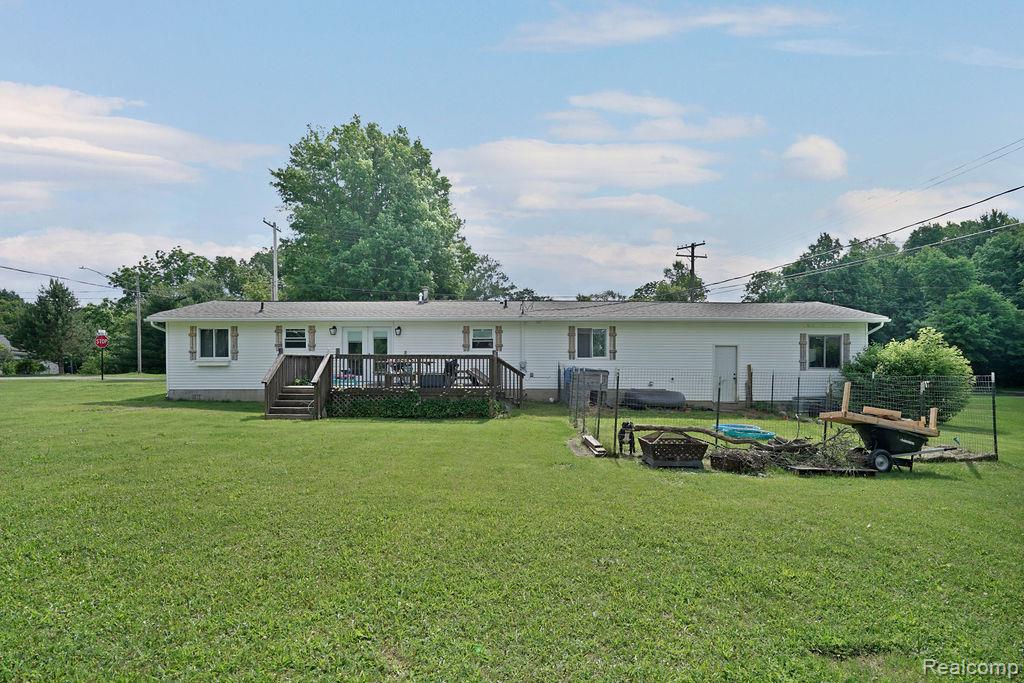 5607 Genesee Avenue Property Photo 24