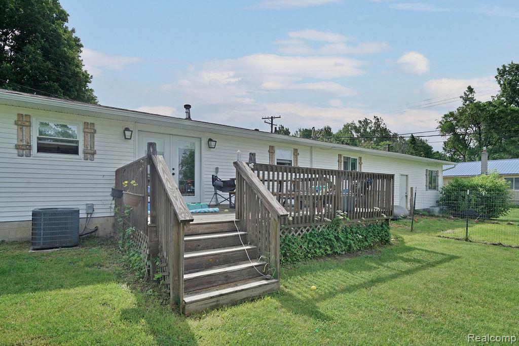 5607 Genesee Avenue Property Photo 26