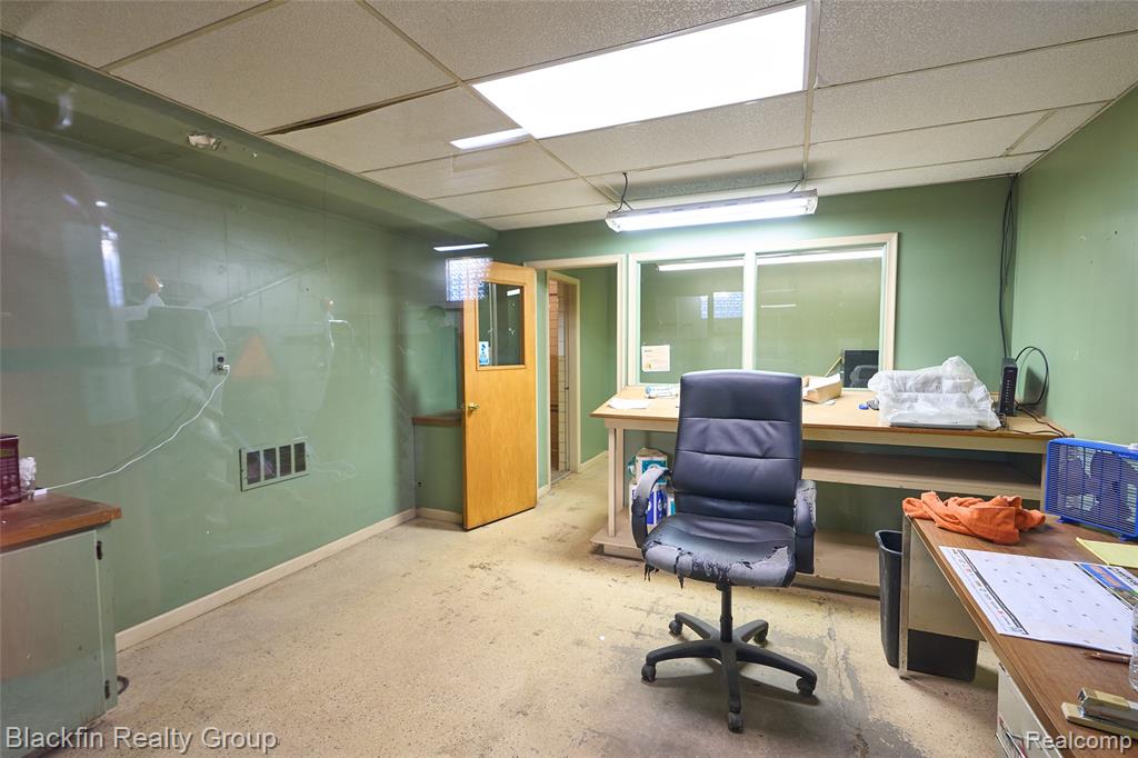 15410 Harper Avenue Property Photo 19