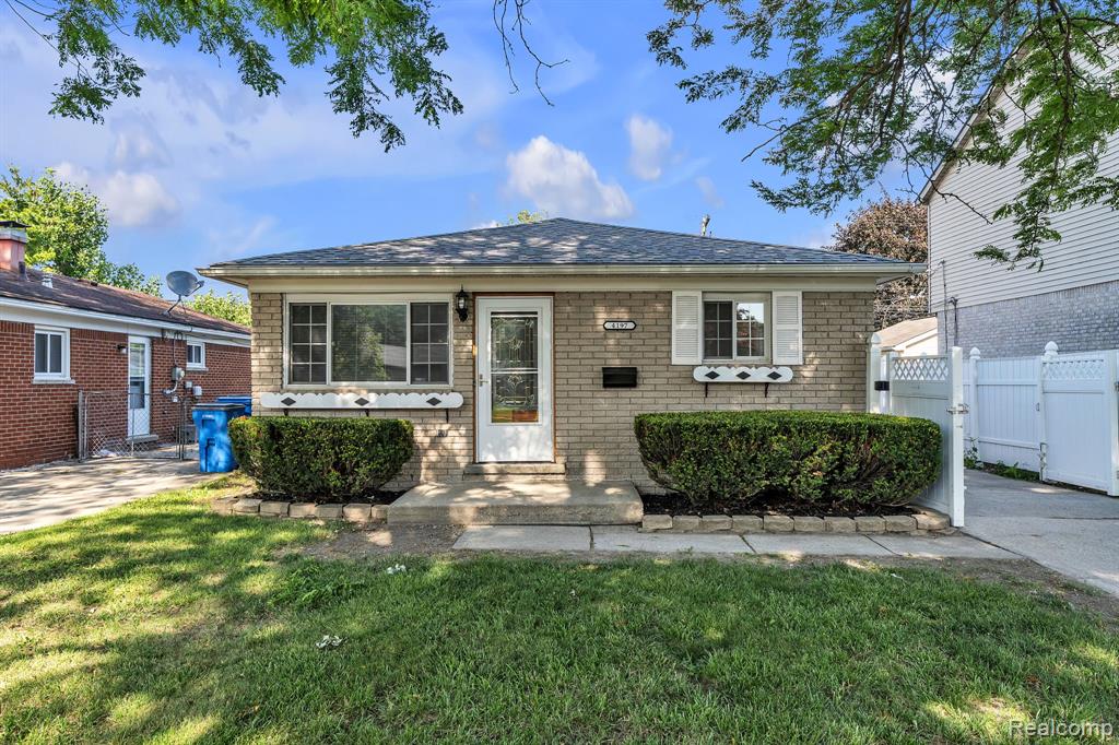 4197 Monroe Street Property Photo 1