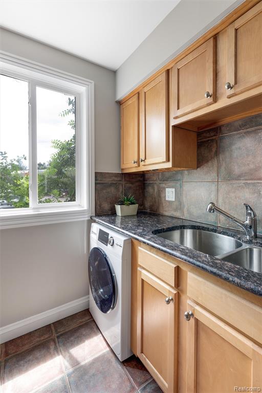 305 N Eton Street Property Photo 7