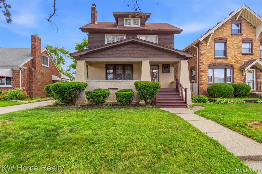 15330 Lindsay Street Property Photo 1