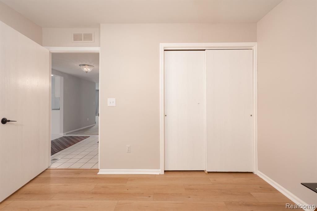936 Wexford Way Property Photo 18