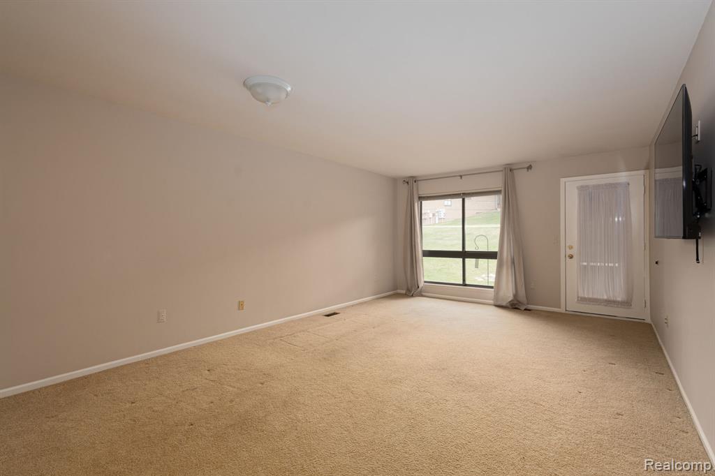 936 Wexford Way Property Photo 19