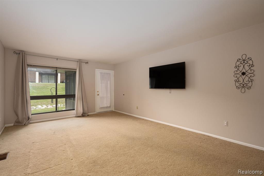 936 Wexford Way Property Photo 22