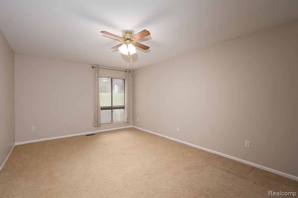 936 Wexford Way Property Photo 28