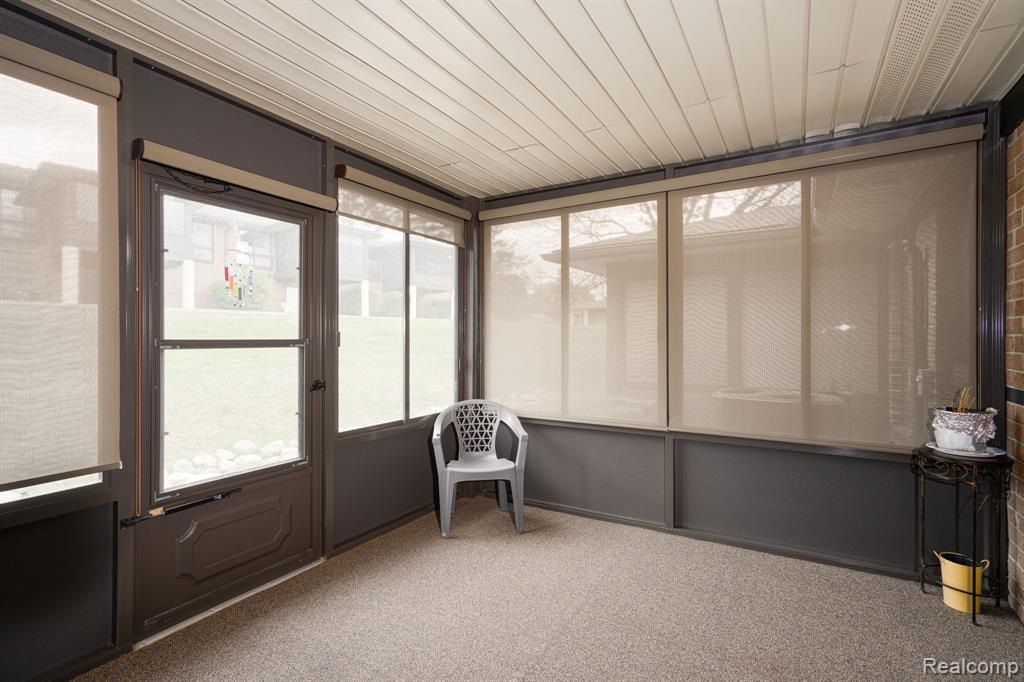 936 Wexford Way Property Photo 31