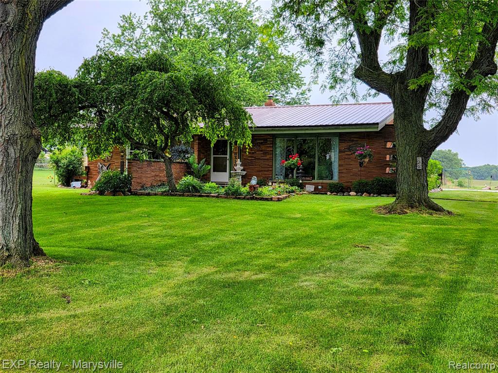 11232 Yale Road Property Photo 2