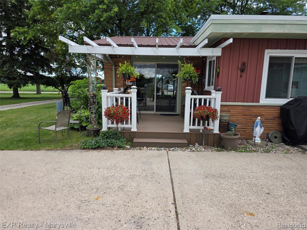 11232 Yale Road Property Photo 5