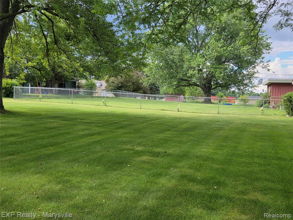 11232 Yale Road Property Photo 23