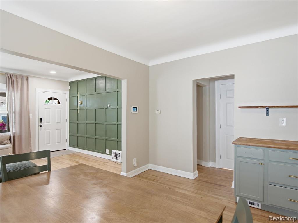 315 Leroy Street Property Photo 11