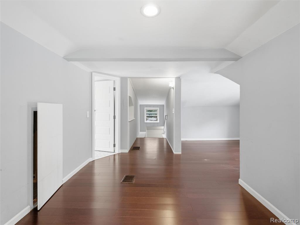 315 Leroy Street Property Photo 21