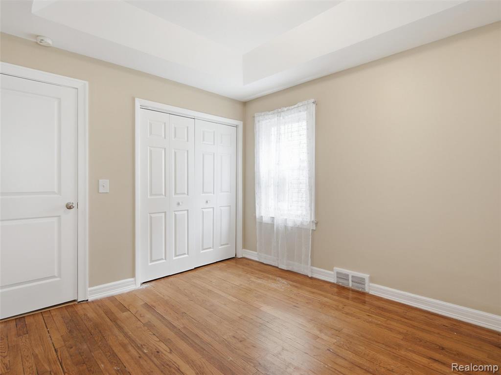 315 Leroy Street Property Photo 28