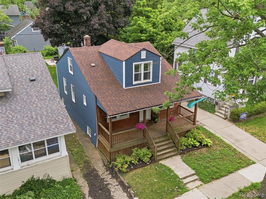 315 Leroy Street Property Photo 41