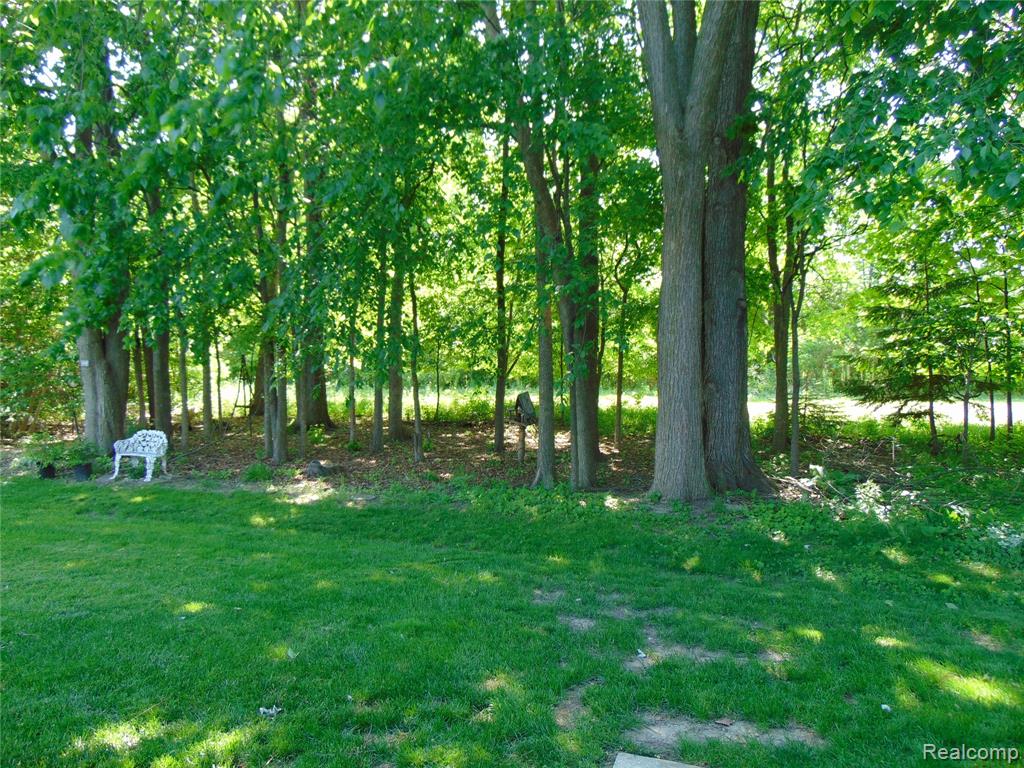 44167 Providence Drive Property Photo 3