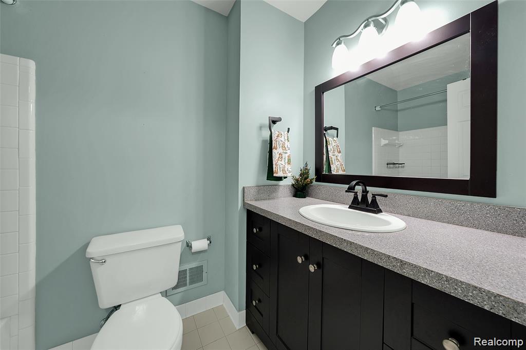 44167 Providence Drive Property Photo 13